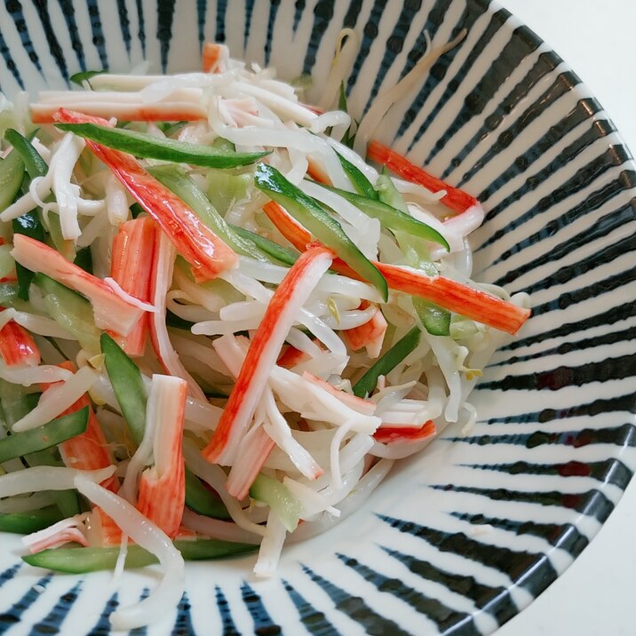 簡単！キュウリともやしとカニカマの麺つゆ和え